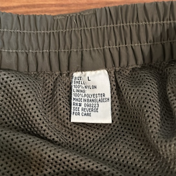 Men's Olive Green Cargo Pants - Picture 10 of 11